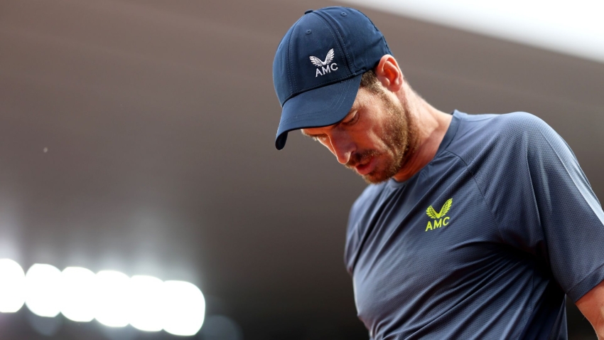 Murray falls at first hurdle in Stuttgart