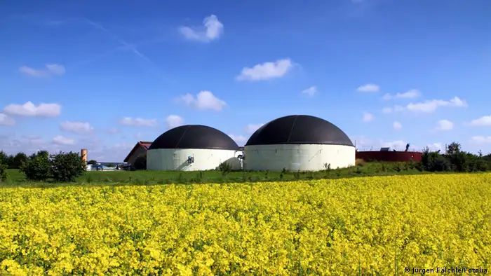 Biogasanlage (Foto: Fotolia./Jürgen Fälchle)