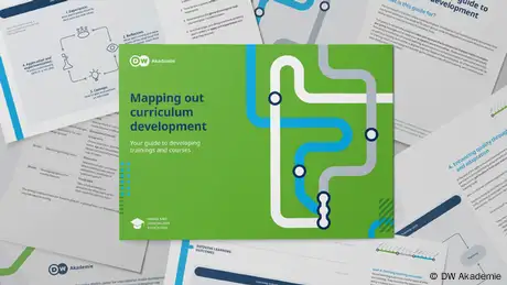 Mockup DW Akademie Publikation 2023 | Mapping out curriculum development