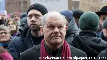 1月14日，肖尔茨总理参加波茨坦的反对极右翼游行