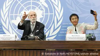 Vinton Cerf and Maria Ressa 