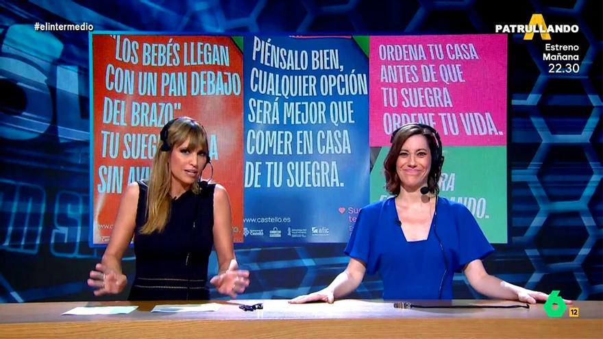 Sandra Sabatés y Cristina Gallego, en 'El Intermedio'