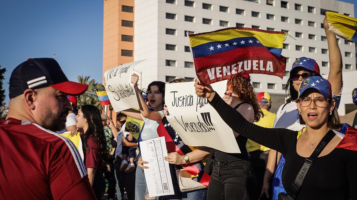 Migrantes venezolanos en frontera norte de México, entre esperanza y miedo tras elecciones