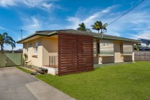 The three-bedroom house at 68 Abbeville Street in Brisbane’s Upper Mount Gravatt sold at auction for $1.4 million.