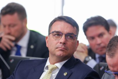 Esquerda descontextualiza áudio de Bolsonaro, diz Flávio