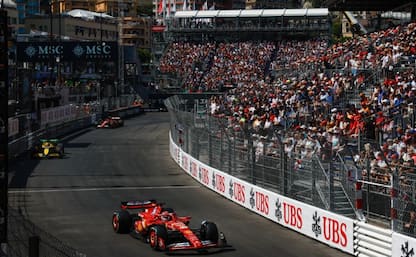 Emozione Leclerc, ultimo giro del trionfo a Monaco