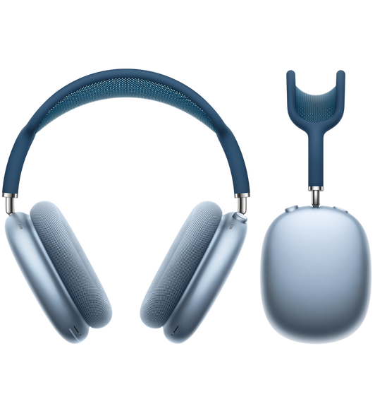 Taivaansiniset AirPods Max ‑kuulokkeet edestä, vieressä AirPods Max ‑kuulokkeiden ulkopuoli sivusta.