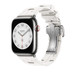 Blanc 白色 (白色) Kilim Single Tour 錶帶，並展示 Apple Watch 錶面和數碼錶冠。