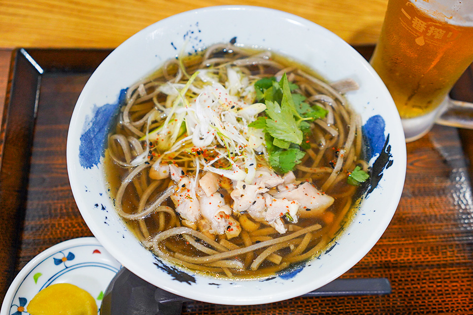 天童『水車生そば』1861年創業。コシのある鳥蕎麦を肴にお昼から乾杯