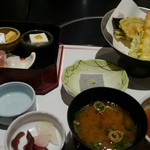 Washoku Nabe Dokoro Sushi Han Fuse Ten - おたふく弁当