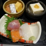 Washoku Nabe Dokoro Sushi Han Fuse Ten - 造りと小鉢