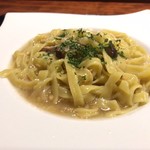 Bistro Bonapp - Dejeuner B ¥950 + チャージ ¥300
                        キノコとベーコンの生パスタ