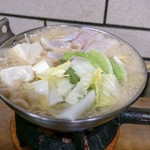 Sukiyaki Nabemono Nabeya - ☆たらちり（味噌）980円