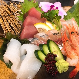 [Directly sent from Mie Prefecture] Super fresh sashimi◎