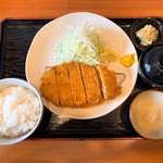 Tonki - 特ロースかつ定食