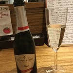 イタリアン酒場 Osteria goloso - スパークリングワインハーフ