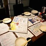 Seafood Dining Tsuki no Usagi - すだれ＋衝立で仕切る半個室席。