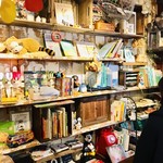 絵本カフェ Storybook - 店内