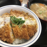 Katsuya Hirosaki Joto Ten - カツ丼(竹)ととん汁(大) 874円