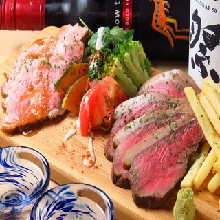 Meat platter of Nakayama beef roast beef from Hiroshima prefecture and red pork roast pork