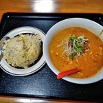 中国料理　八仙閣 - 担々麺＆チャーハン