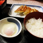 Ringer Hut Aichi Higashiura Ten - ごはん・温度卵セット・餃子