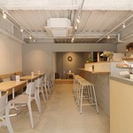 DELI CAFE 102 - 