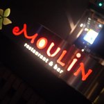 MOULIN - 外の看板もお洒落～