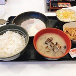 吉野家 - ハムエッグ牛小鉢定食（しじみ汁変更）