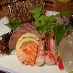 居なか屋 食堂 - 料理写真: