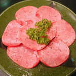 和牛焼肉 樹じゅ - 上タン塩 1800円