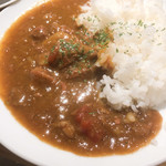 神戸牛焼肉&生タン料理 舌賛 - 牛すじカレー