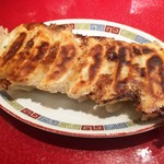 餃子の帝王 - 「焼き餃子」298円也＋税。