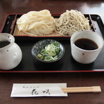 Soba Gourmet Hanasaki - うどんと蕎麦の合い盛り