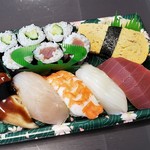 Chikara Zushi - 松にぎり　680円