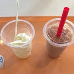 Cafe and Bar Shinagawa Kitchen Fod Cort - タピオカみるくティーとバニラソフトクリーム