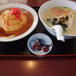 Taiwanese Fukutei Isehara Ten - 豚骨ラーメン＆天心飯セット