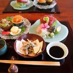 すまやどぅ　あか浜やー - 料理写真:ご夕食は宮古島の食材を使った会席料理です。