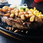 ステーキハウス モーモー - 料理写真: