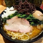 横横家 - ラーメン680円+トッピング多数