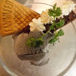 ■ Black sesame ice cream