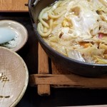 Sanshu Udon - 味噌煮込みうどん