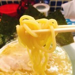 げんこつ - 醤油ラーメン  麺リフト