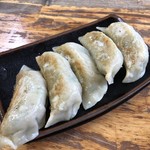 徳寿 - 餃子 370円