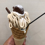 Mother Bokujou CAFE ＆ SOFTCREAM Rarapoto Yokohama Ten - モンブランソフトも食べちゃった