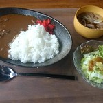 焼肉大門 - 牛すじカレー 大盛り(ランチ)