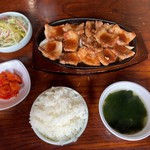 炭火焼居酒屋 韓国創作料理 わが家 - サムギョプサル定食