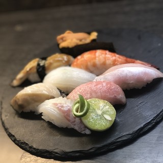 Upper nigiri 2,400 yen