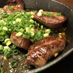 Taishu Steak Nikunosuke Hon Ten - 厚切り牛タンガーリック焼き