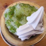 コメダ珈琲店 - 「キウイかき氷」＋ソフト